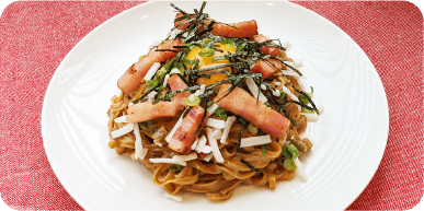 ゴマ風味カルボ麺ピー
