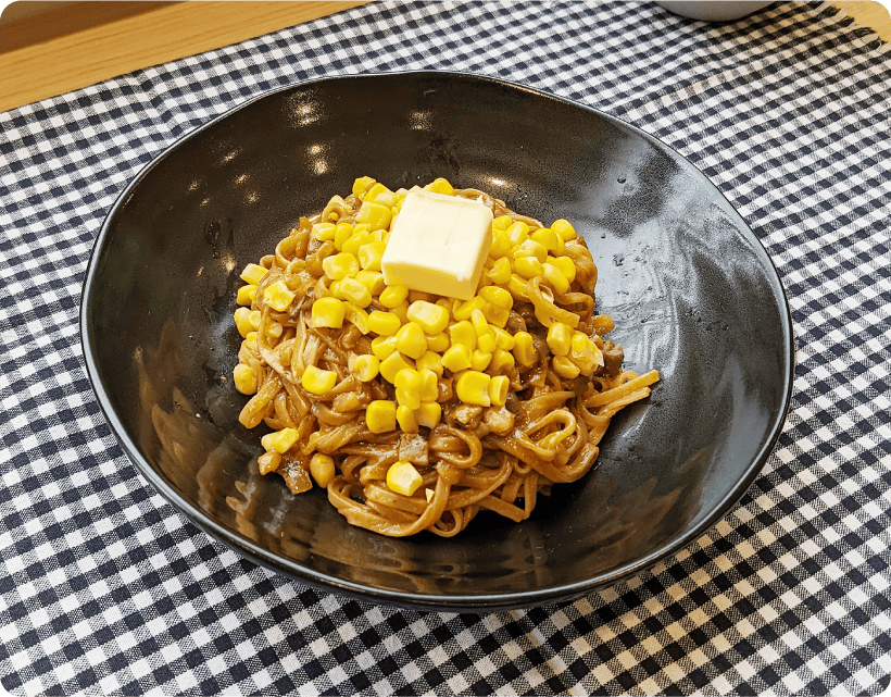ゴマ味噌バターコーン麺ピー