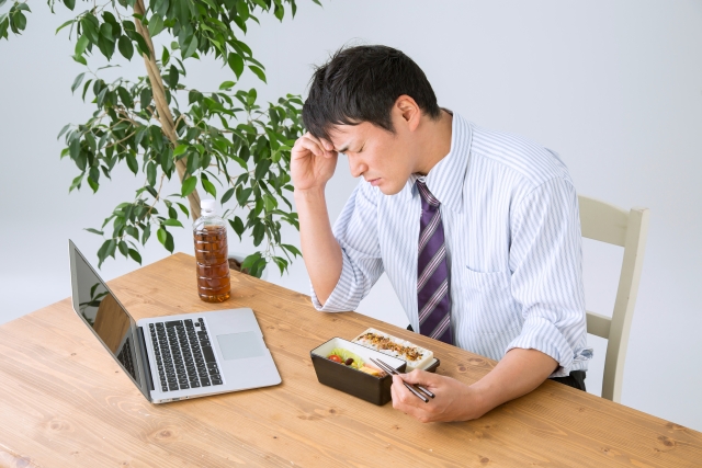 ながら食べ